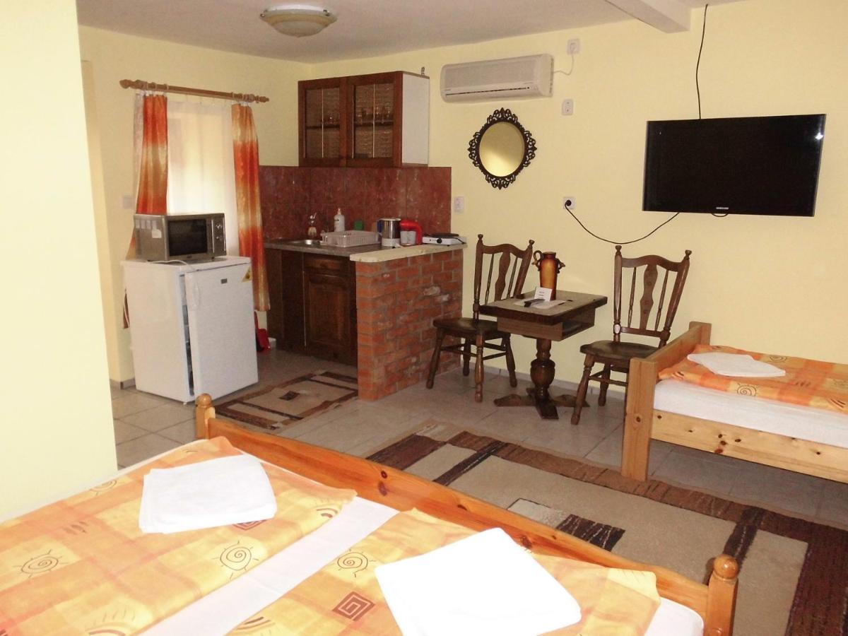 Fenyves Apartman Sárospatak 外观 照片